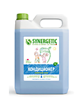 Биоразлагаемый кондиционер-ополаскиватель для белья SYNERGETIC: утренняя роса, 5л. Биоразлагаемый кондиционер-ополаскиватель для белья SYNERGETIC: утренняя роса, 5л.