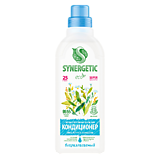 Биоразлагаемый концентрированный гипоаллергенный бальзам-кондиционер для белья SYNERGETIC «Эвкалипт и ромашка» 0,75л